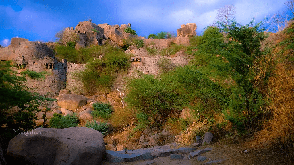 Modest streets of Hyderabad's Falaknuma area, where Neera Arya lived quietly in a hut selling flowers in her later years after independence, far from recognition.