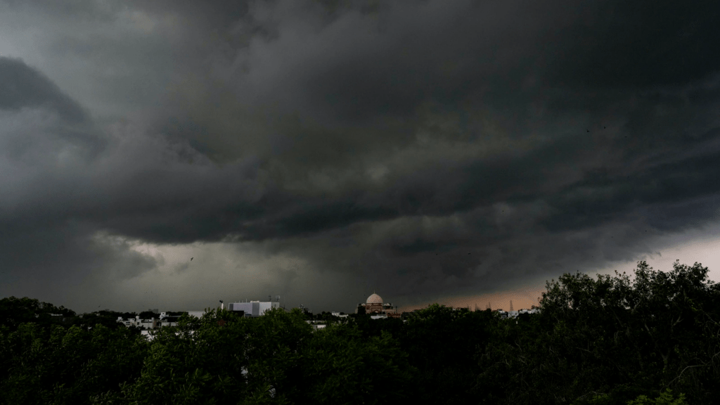 Cloudy winter sky over Delhi as weather patterns shift toward rain and cold.