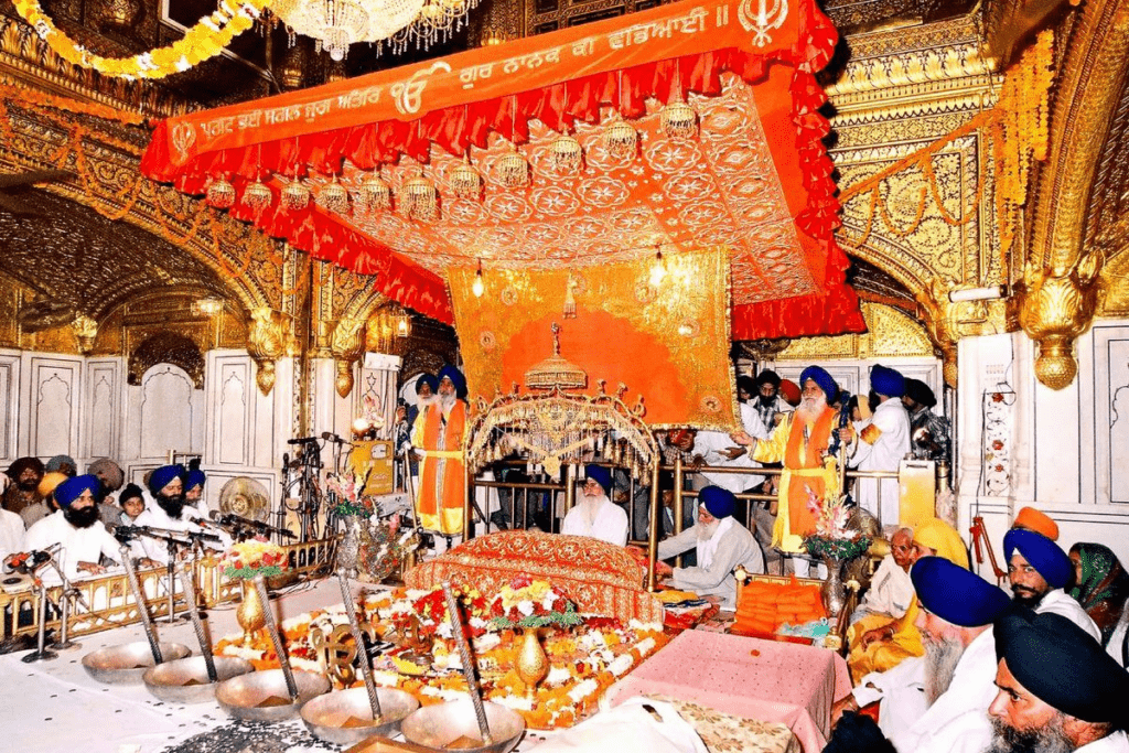 Ritual-focused gurdwara practices contrasting Guru Nanak’s original message of simplicity